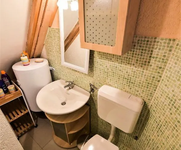 Ana Hébergement de vacances Sovinjak